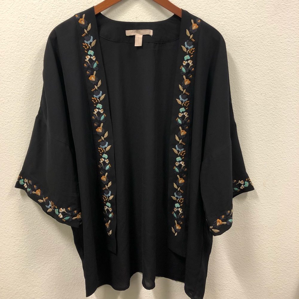 Black/Floral Kimono Cardigan